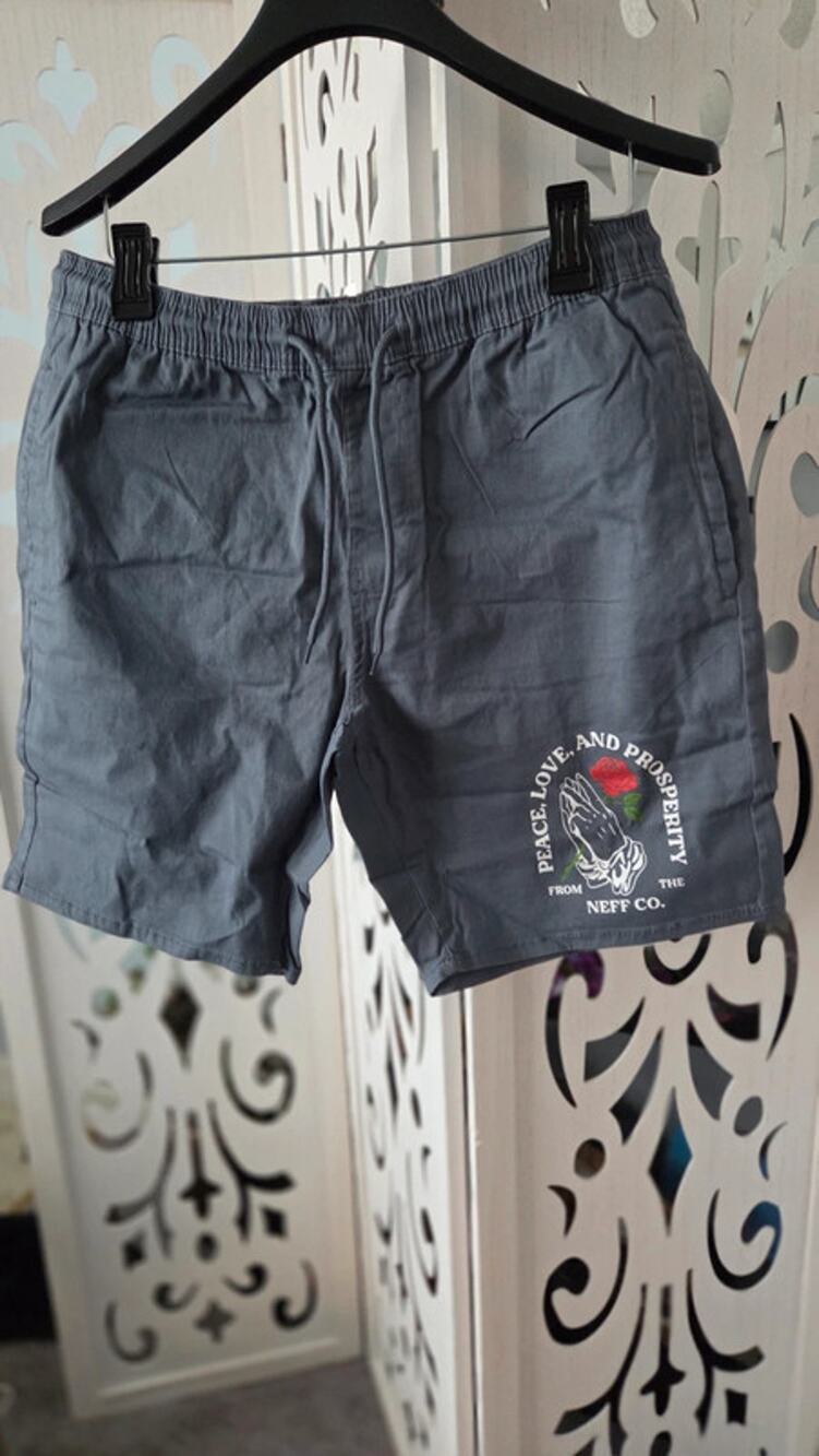 NEFF Peace Love Prosperity Shorts Mens Medium Blue Skate Streetwear nwot